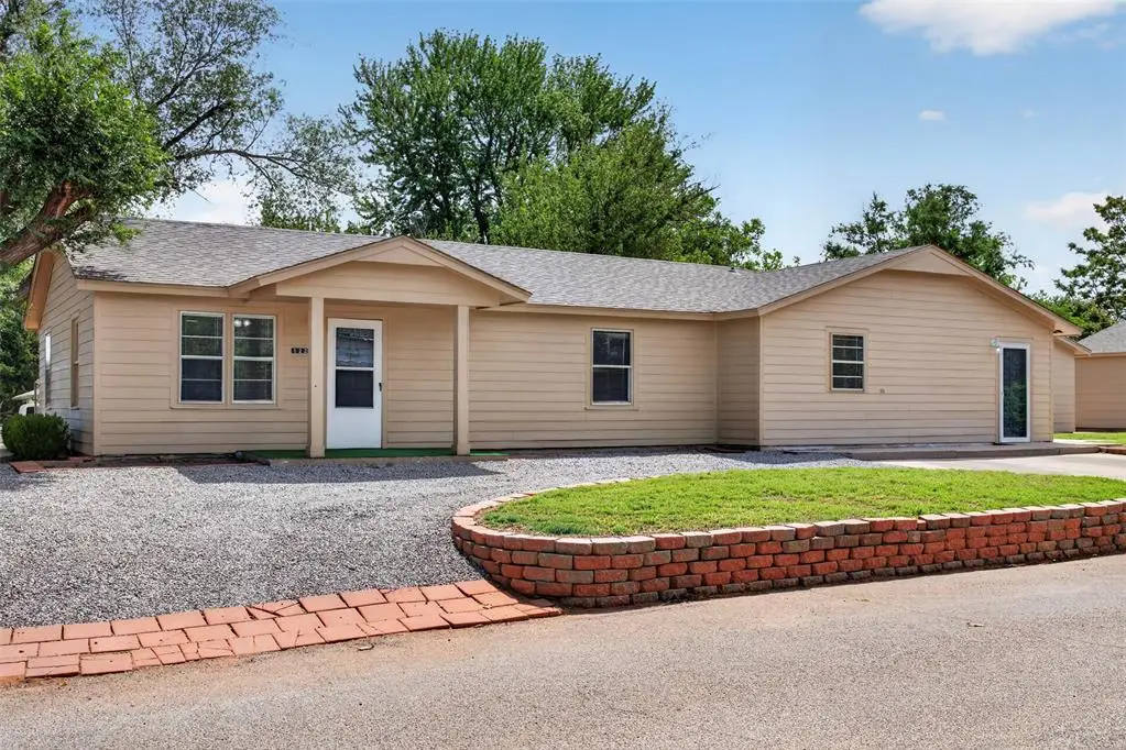 1222 W Broadway Avenue, Elk City, OK 73644 - #1