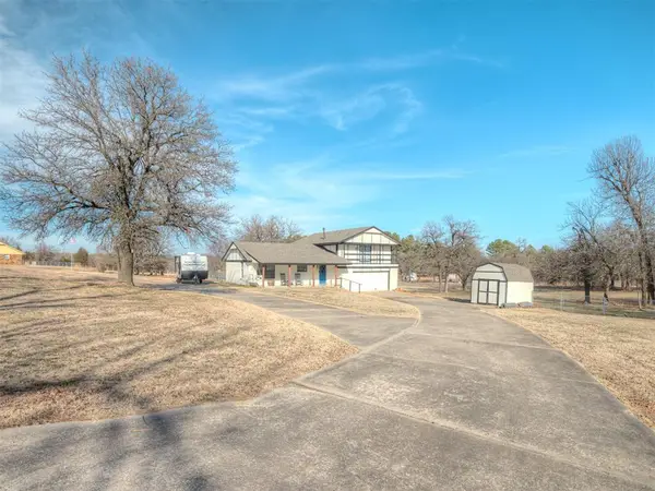 6100 Lillian Lane, Newalla, OK 74857