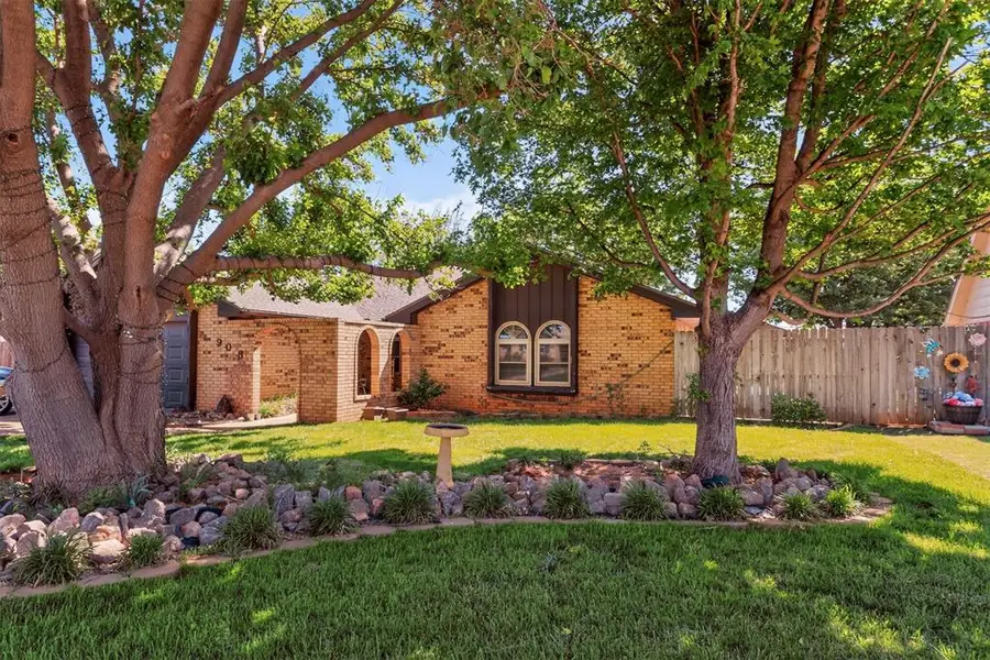 908 Mac Drive, Elk City, OK 73644 - #3