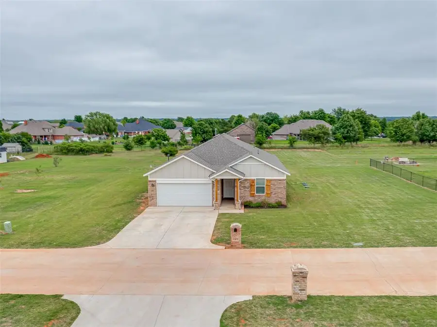13075 Mannington Road, Edmond, OK 73025 - #2