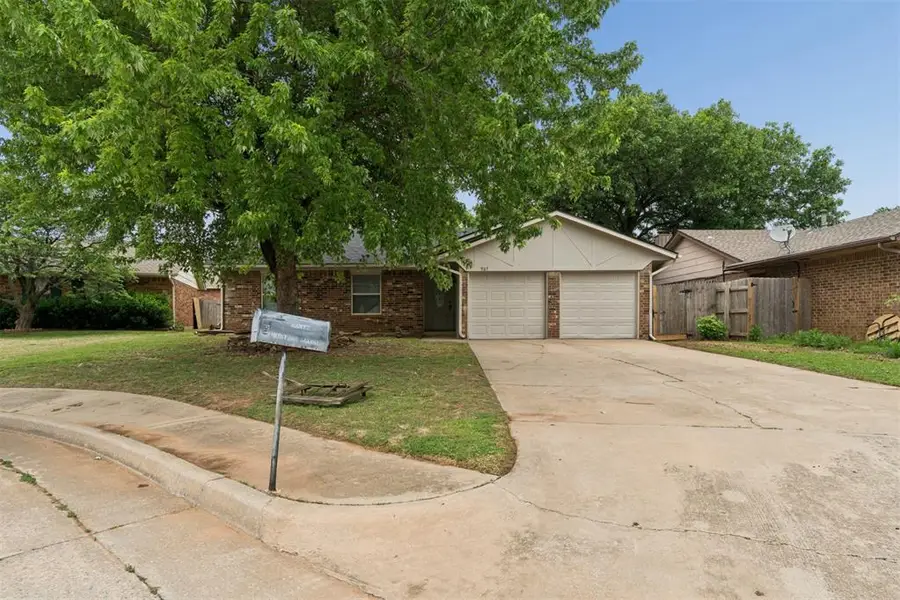 967 Heritage Mansion, Yukon, OK 73099 - #3