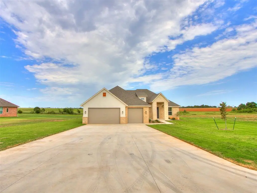 9100 Avington Way, Guthrie, OK 73044 - #1