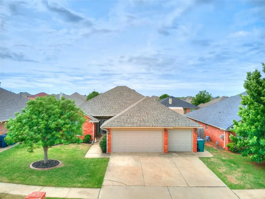 2608 SE 96th Street, Moore, OK 73160 - #2