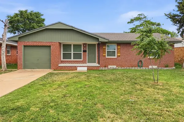 1003 Asalee Street, Altus, OK 73521