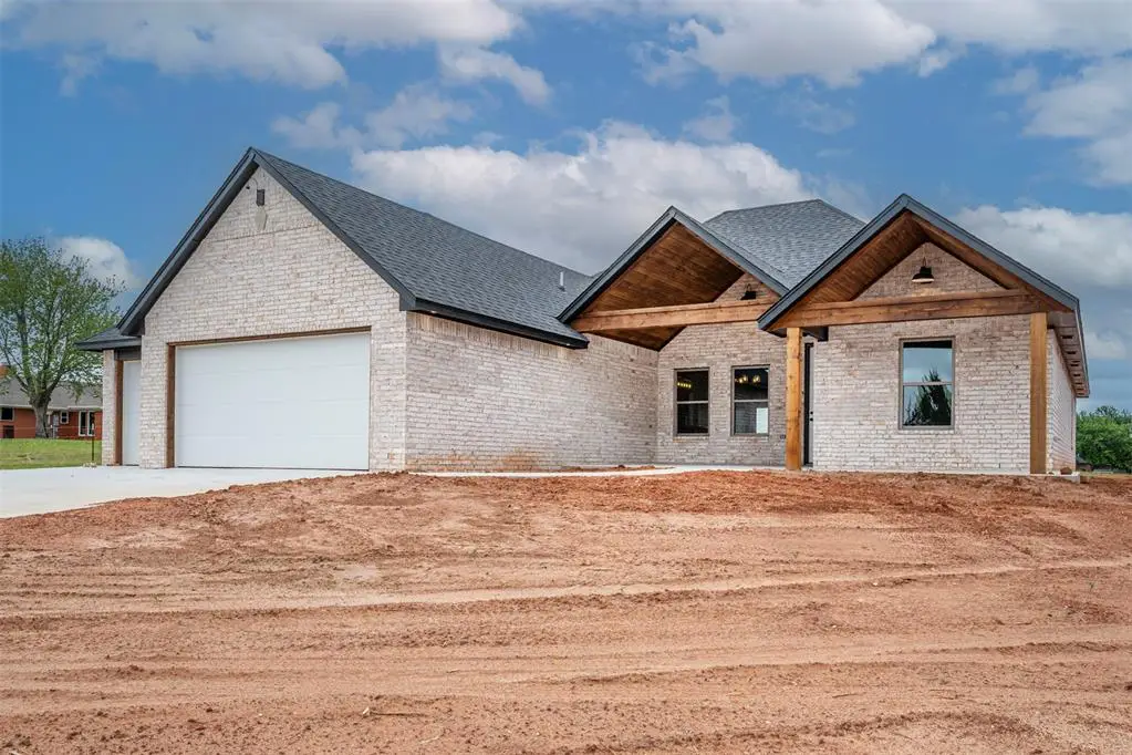 1109 Bridgeview Lane, Tuttle, OK 73089 - #1
