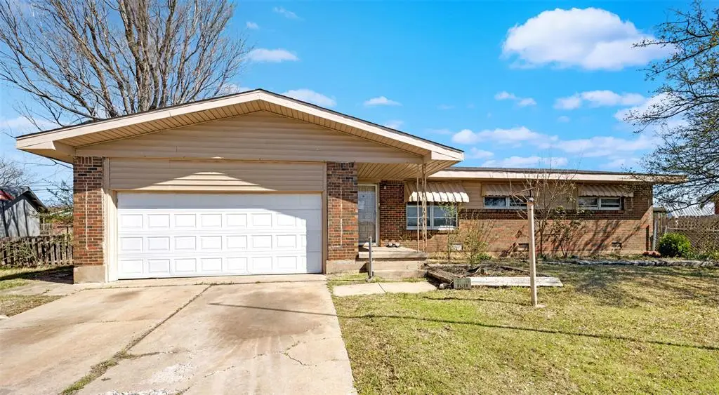 2607 NW 46th Place, Lawton, OK 73505 - #1