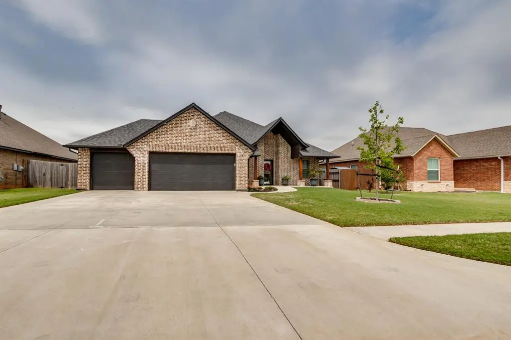 1731 W Zachary Way, Mustang, OK 73064 - #1