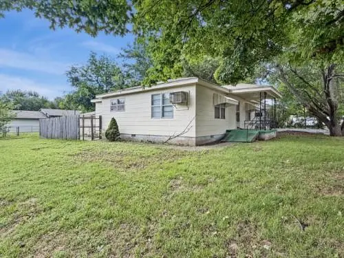 415 N Main Highway, Noble, OK 73068 - #3