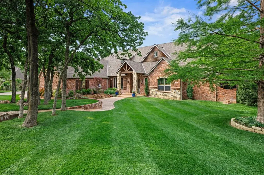 2545 Crestwood Drive, Jones, OK 73049 - #1