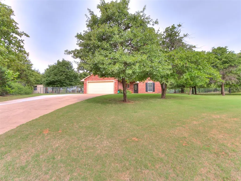 3700 Old Country Circle, Edmond, OK 73034 - #1