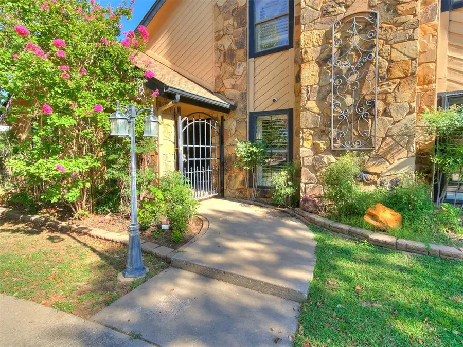 8101 Brownsville Lane, Bethany, OK 73008 - #3