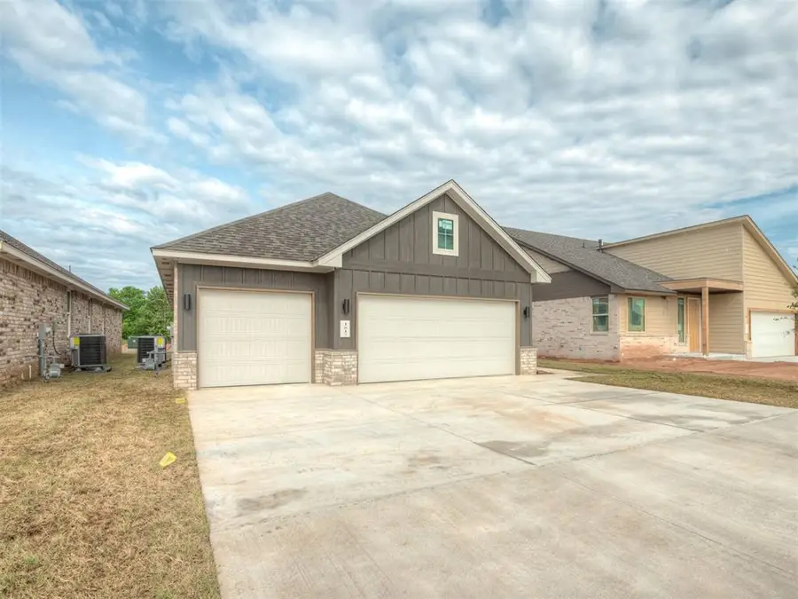 1817 Long Cove Avenue, Yukon, OK 73099 - #2