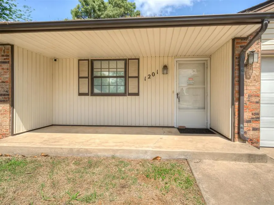 1201 NE 6th Street, Moore, OK 73160 - #2