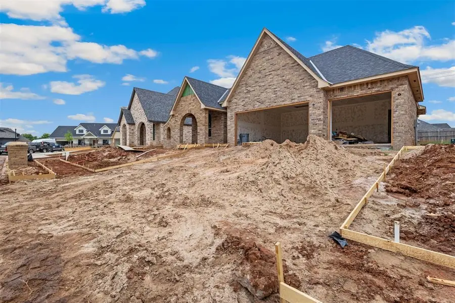 12801 Cobblestone Curve Road, Oklahoma City, OK 73142 - #2