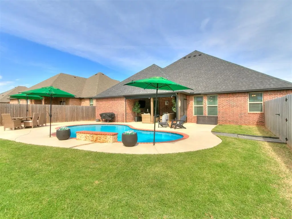 3205 Pinnacle Peak Drive, Yukon, OK 73099 - #1