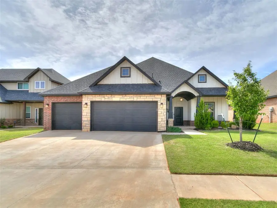 3205 Pinnacle Peak Drive, Yukon, OK 73099 - #3