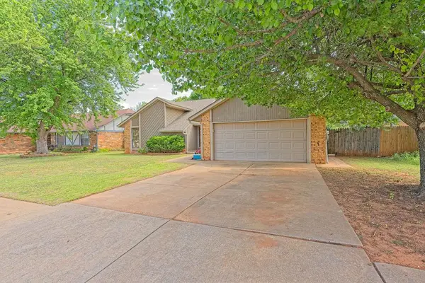 508 Crestview, Edmond, OK 73012