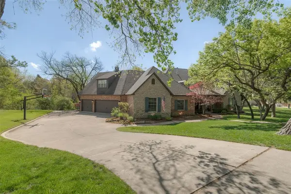 3812 W Creek Bank Drive, Edmond, OK 73003