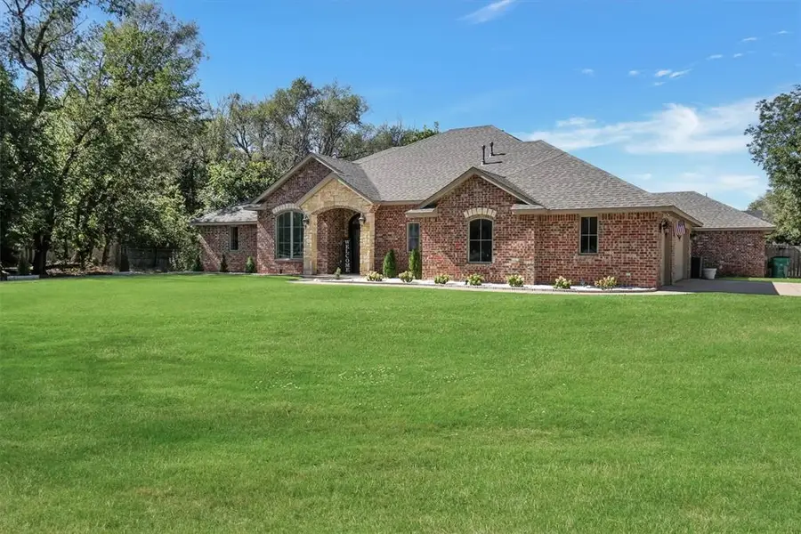 715 N Michigan Avenue, Mangum, OK 73554 - #2