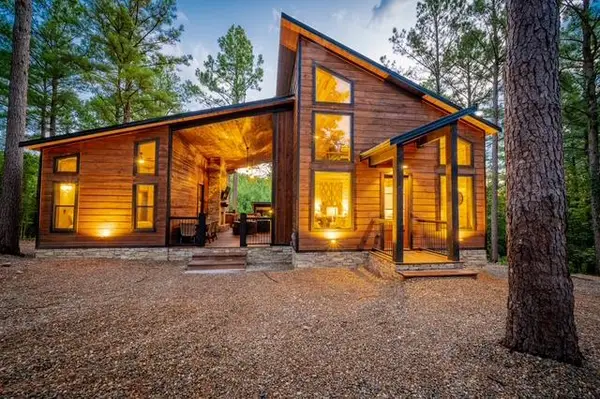46 Oak Spring Circle, Broken Bow, OK 74728