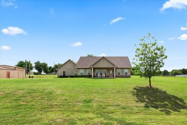 44131 County Street 2730, Cement, OK 73017