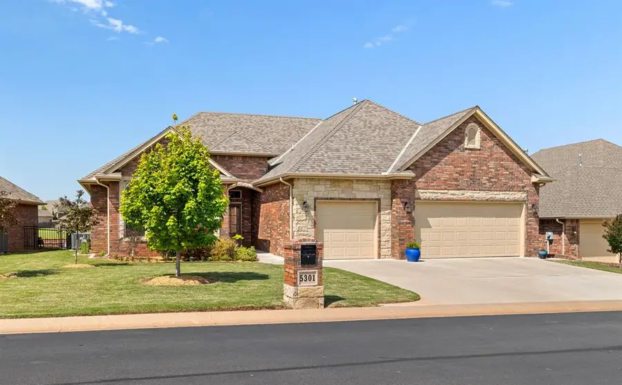 5301 Miranda Drive, Edmond, OK 73025 - #2
