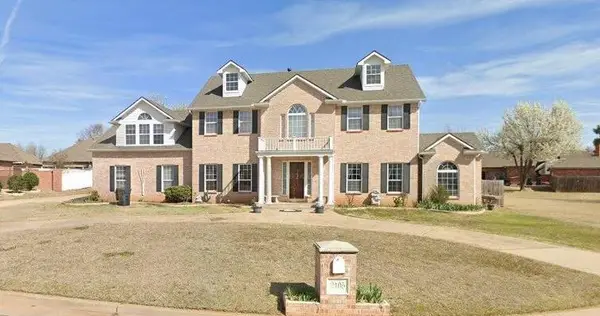 2405 SW 113th Terrace, Moore, OK 73170