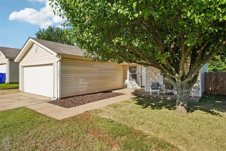 2420 Hunting Horse Trail, Norman, OK 73071 - #2