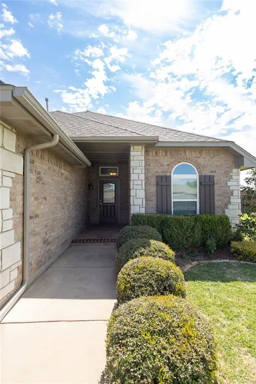 18300 N Summer Grove Avenue, Edmond, OK 73012 - #2