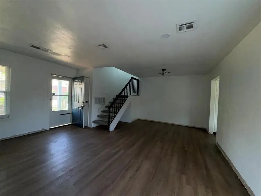 2831 Indian Creek Boulevard, Oklahoma City, OK 73120 - #3
