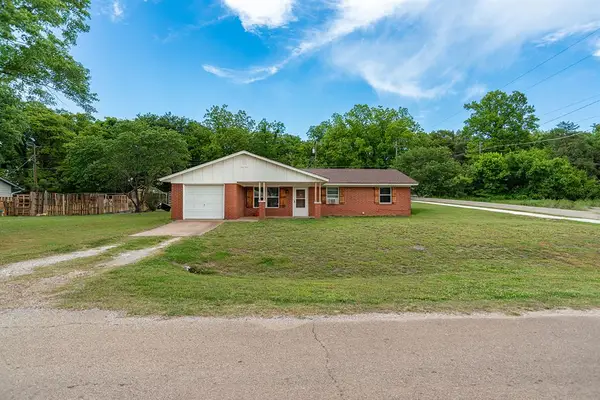 104 NE 7th Street, Perkins, OK 74059