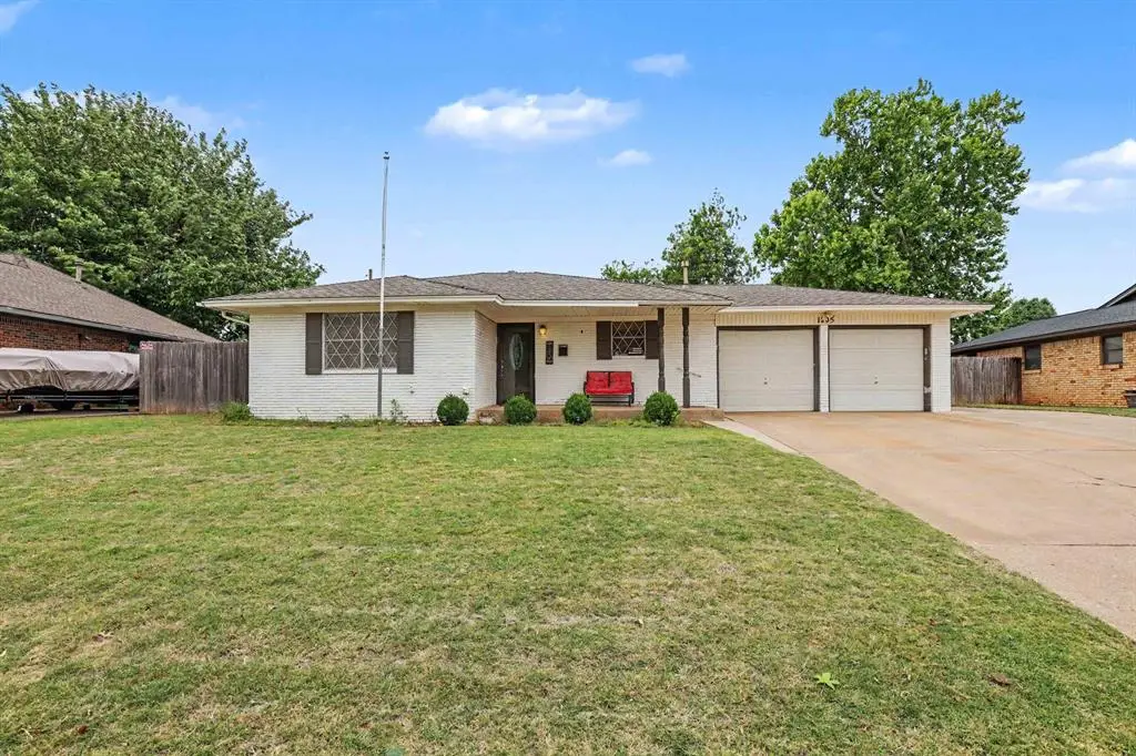 1205 Kingston Drive, Yukon, OK 73099 - #1