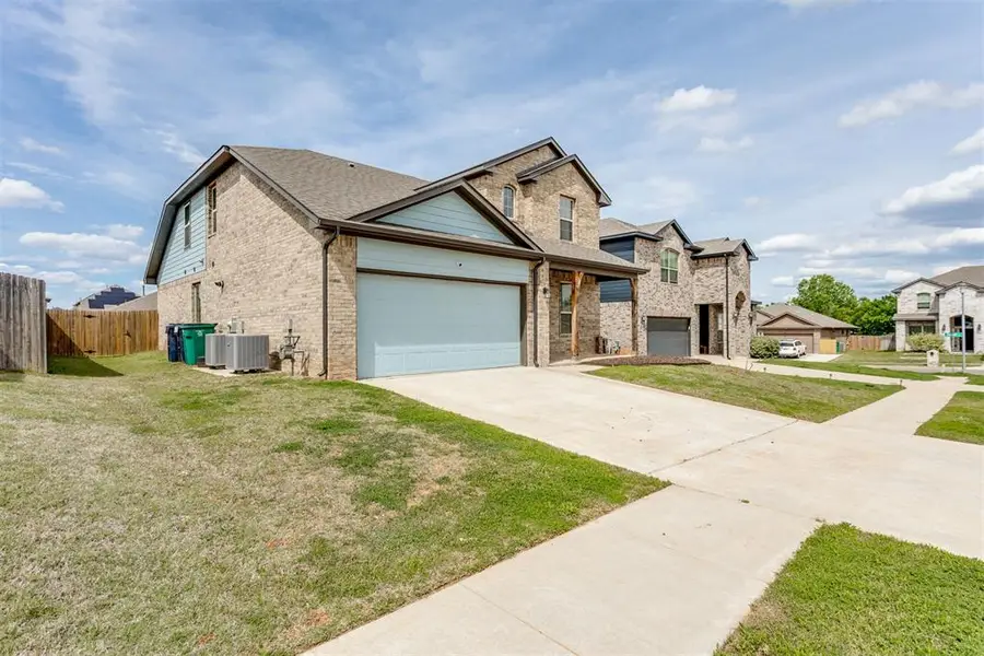 11205 NW 95th Terrace, Yukon, OK 73099 - #2