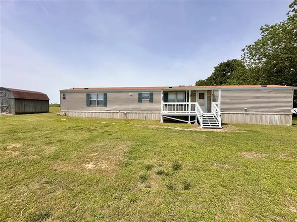 100 Quailwood Drive, Shawnee, OK 74804