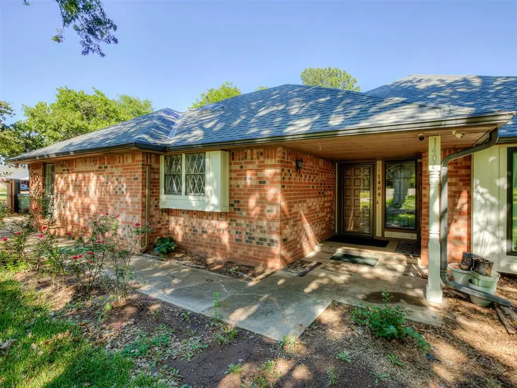 1404 Oak Drive, Edmond, OK 73034 - #1