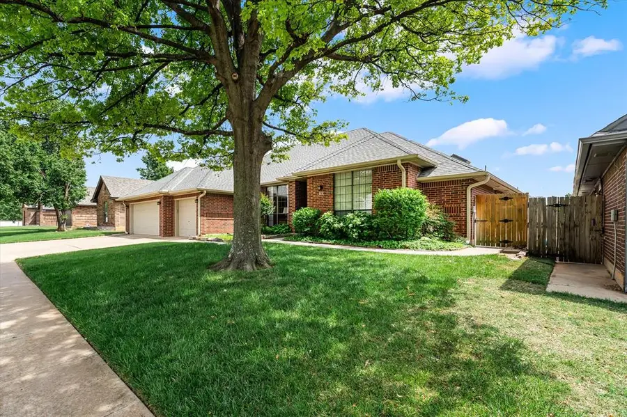 516 NW 143 Street, Edmond, OK 73012 - #3