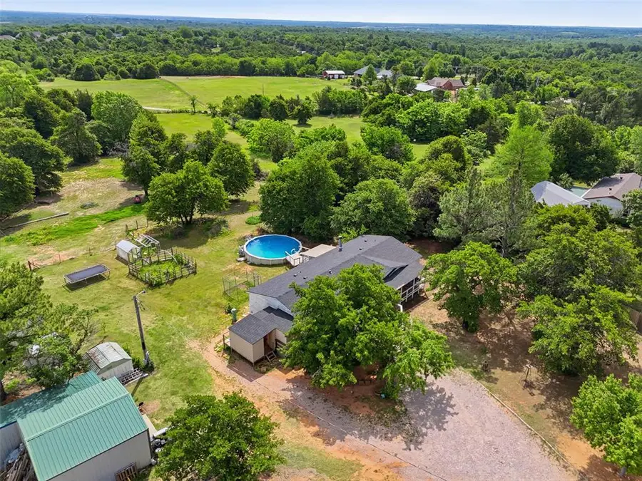5724 S Triple X Road, Choctaw, OK 73020 - #2
