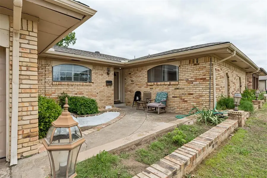 10000 Essex Avenue, The Village, OK 73120 - #3