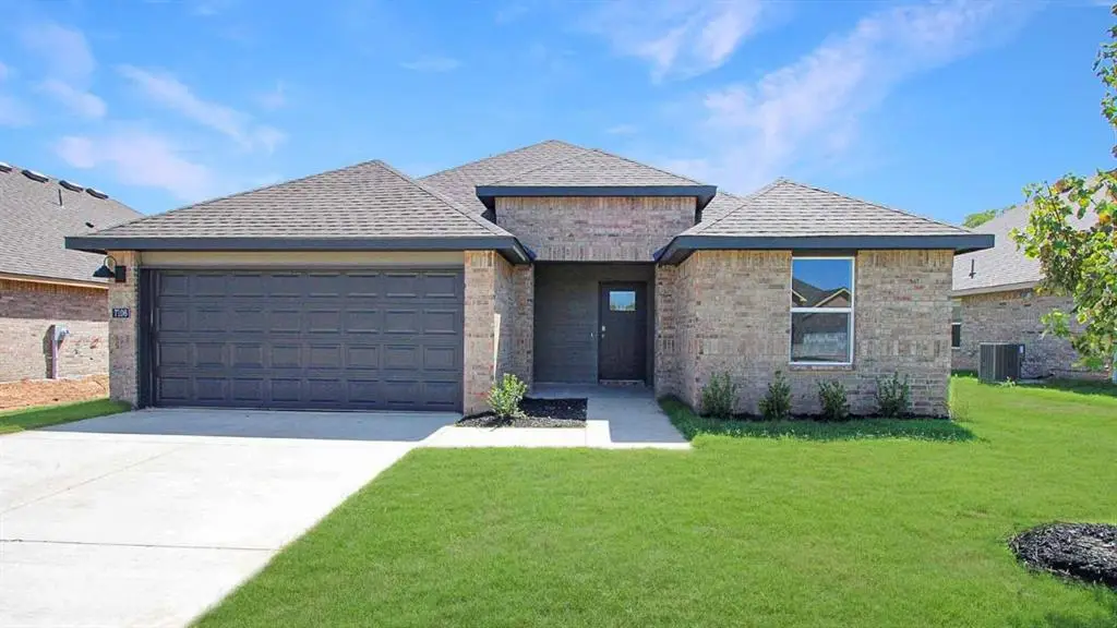 6005 Green Meadow Lane, Oklahoma City, OK 73132 - #1