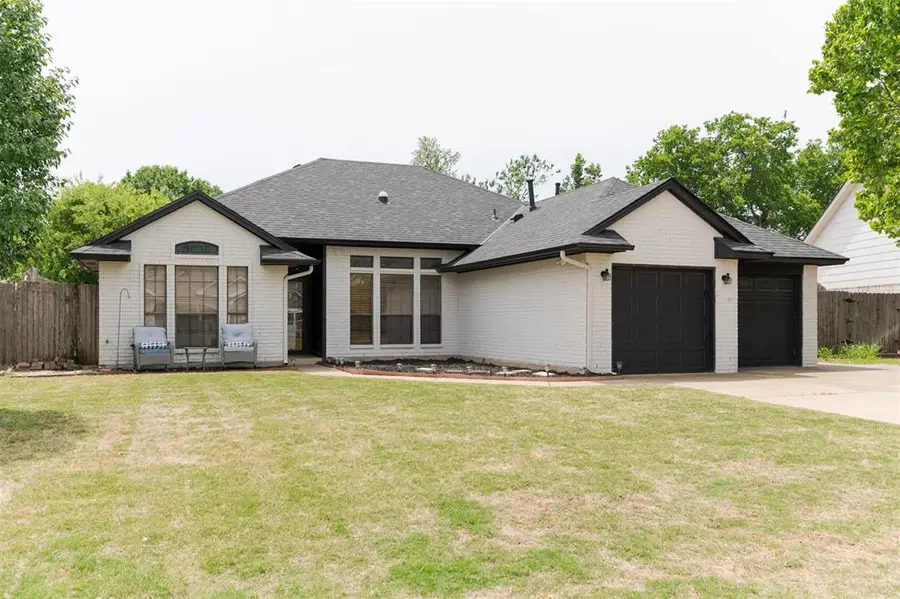 1125 Sennybridge Drive, Yukon, OK 73099 - #2