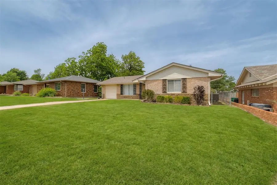 2709 Clermont Place, Oklahoma City, OK 73116 - #3