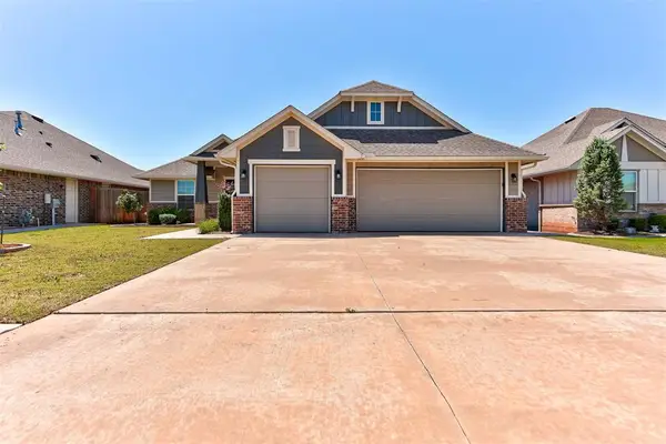 2800 Pebble Creek Street, Moore, OK 73160