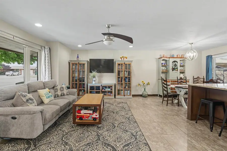 341 E Platt Drive, Yukon, OK 73099 - #3