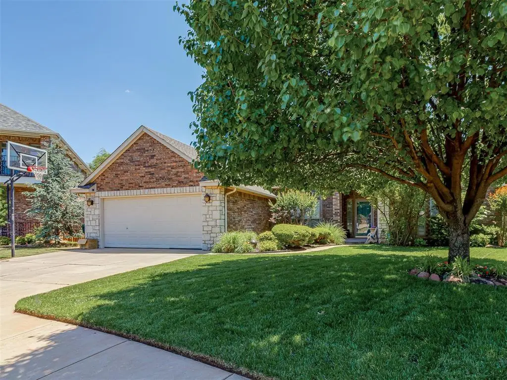 1776 Long Trail, Edmond, OK 73012 - #1