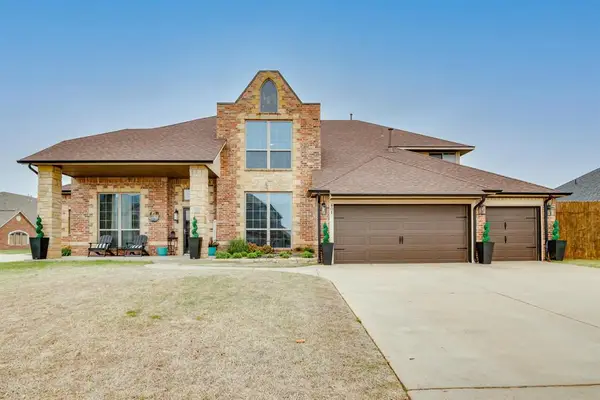801 Erinova Drive, Yukon, OK 73099