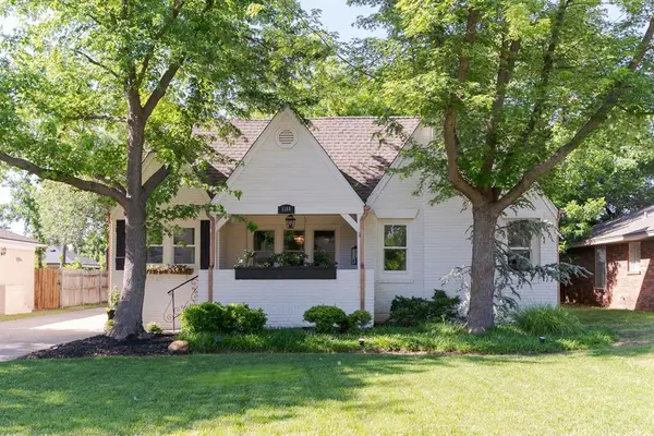1108 W Wilshire Boulevard, Nichols Hills, OK 73116
