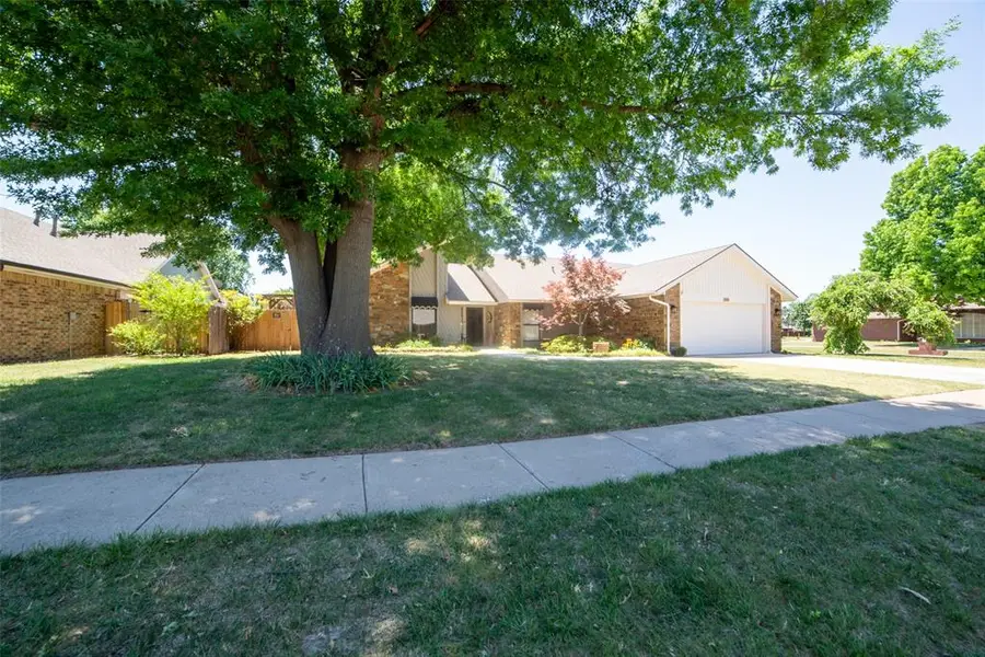 3000 Aerie Drive, Edmond, OK 73013 - #2