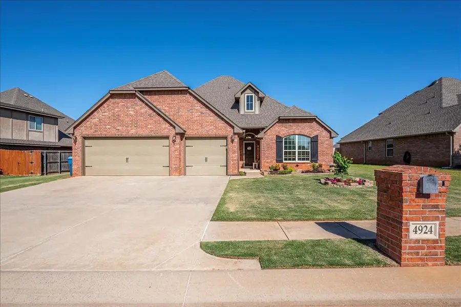 4924 Champlain Place, Edmond, OK 73025 - #2