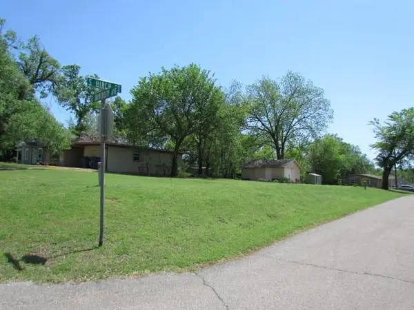 1801 E E University Avenue, Guthrie, OK 73044