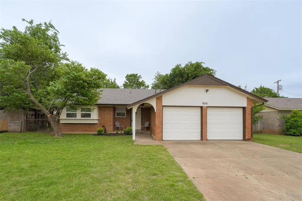 606 W 7 Street, Edmond, OK 73003 - #1